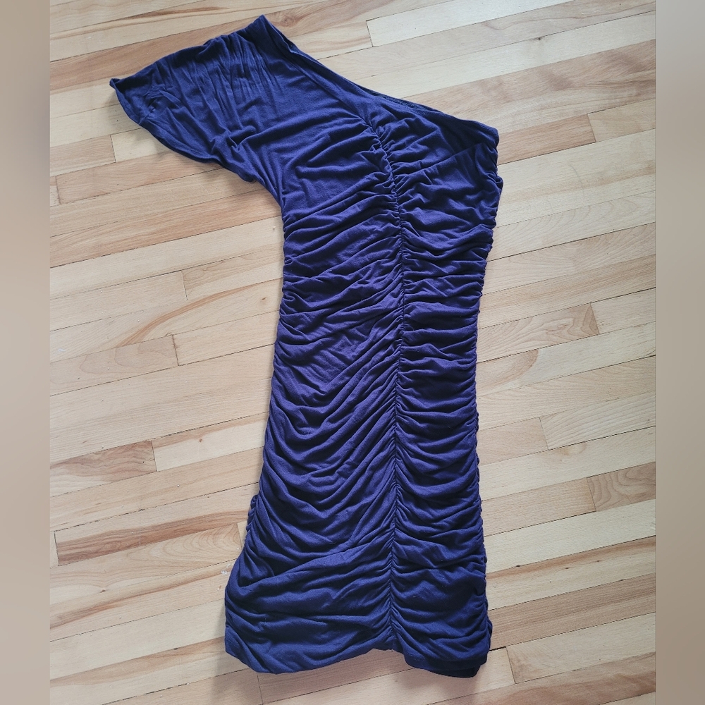 le chateau One-Shoulder Purple Dress